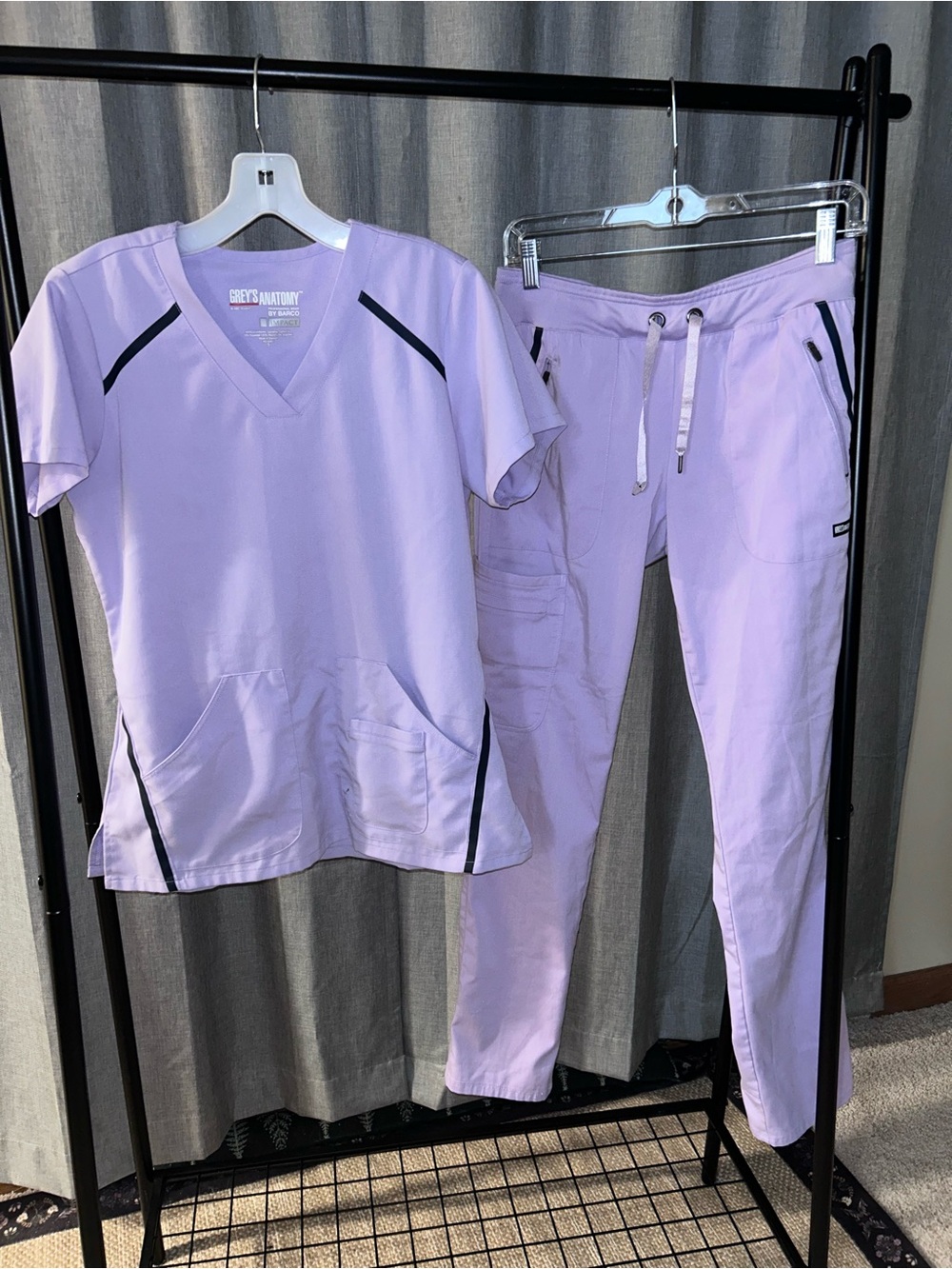 Grey's Anatomy Lavender V-Neck Scrub Top & Drawstring Jogger Pants